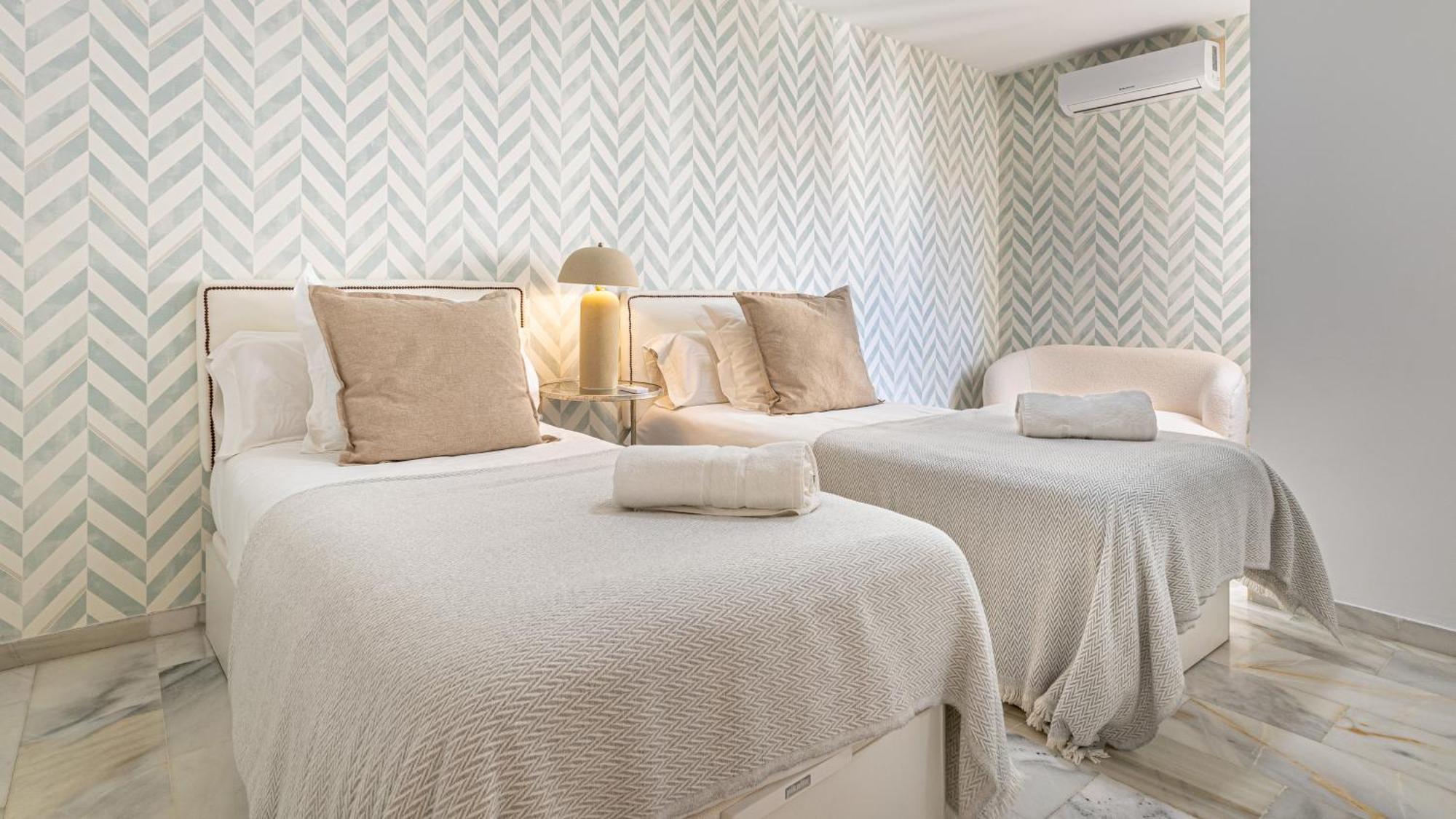 Vacation Marbella I Sea Views, 24-7 Security, Parking, Walk To Everything In Luxurious Puerto Banus Exteriör bild