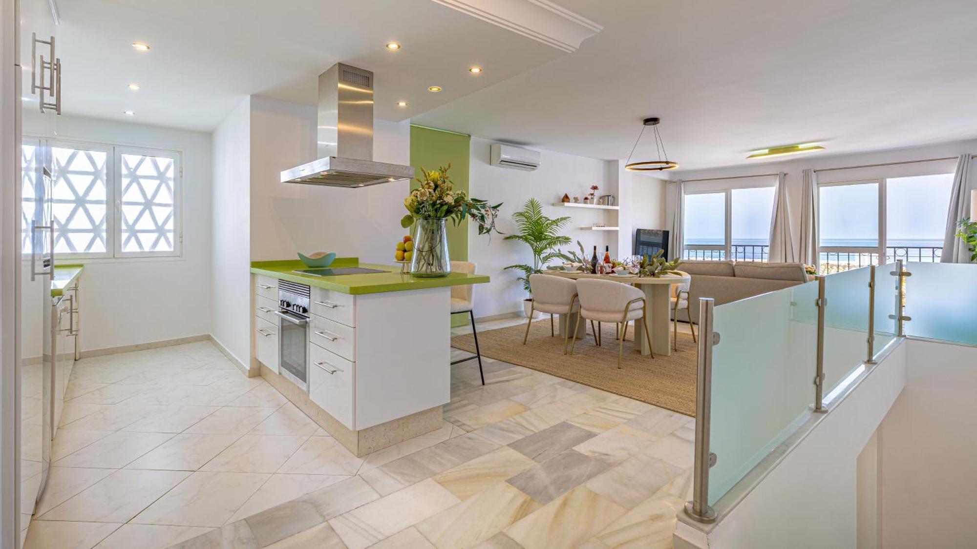 Vacation Marbella I Sea Views, 24-7 Security, Parking, Walk To Everything In Luxurious Puerto Banus Exteriör bild